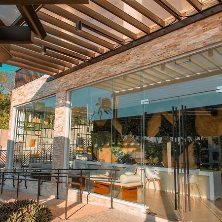 The Serviced Residences At Kasa Luntian Managed By Hii Tagaytay City Buitenkant foto
